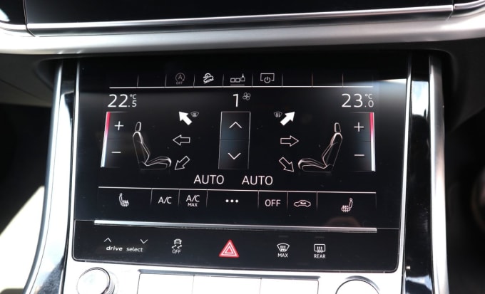 2025 Audi Q8