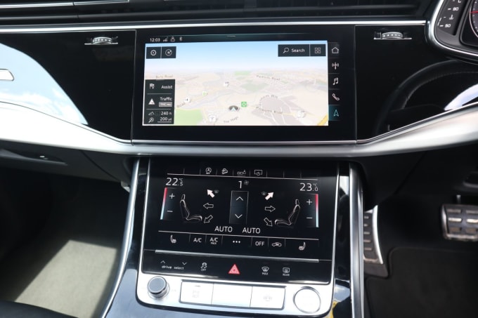 2025 Audi Q8