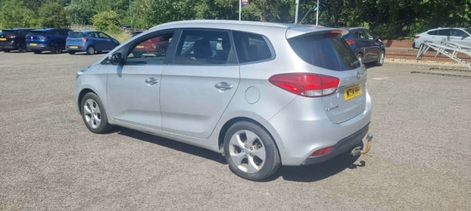 2025 Kia Carens