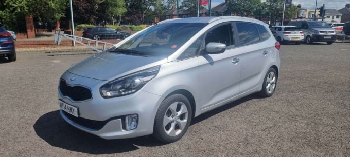 2025 Kia Carens