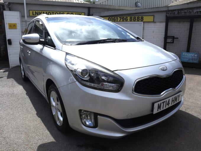 2025 Kia Carens