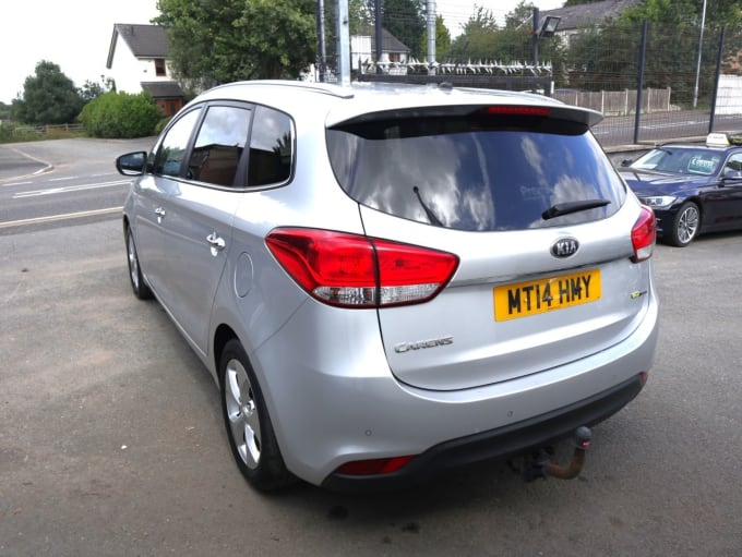 2025 Kia Carens