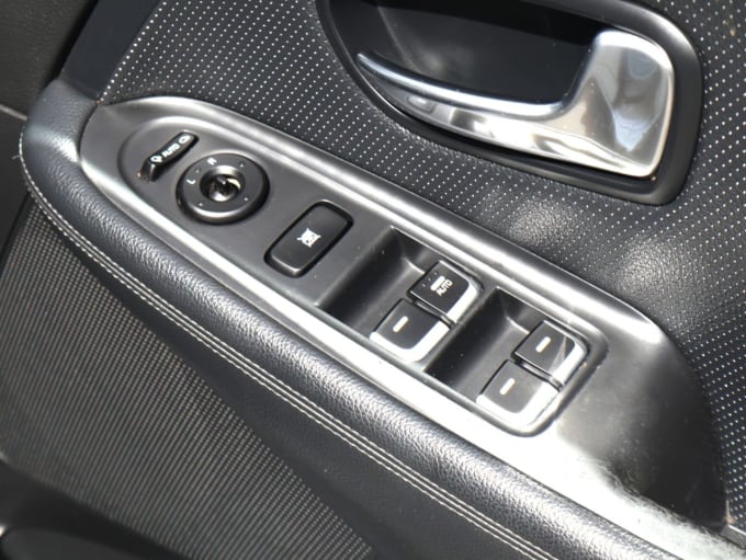 2025 Kia Carens