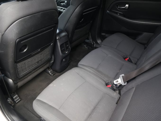 2025 Kia Carens