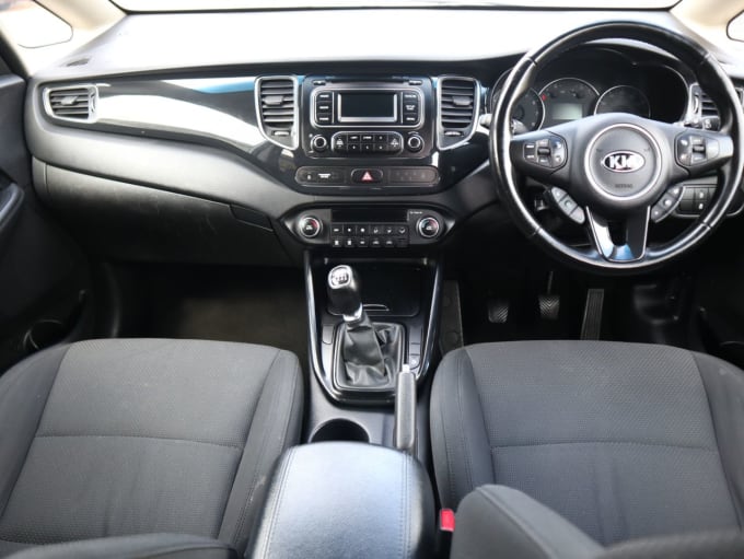 2025 Kia Carens