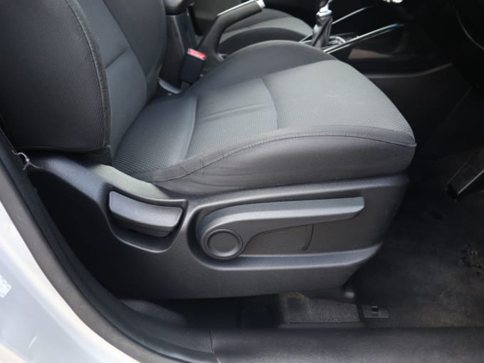 2025 Kia Carens