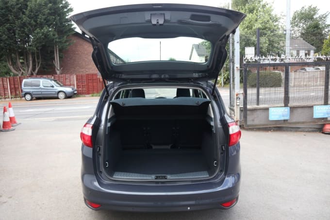 2025 Ford C-max