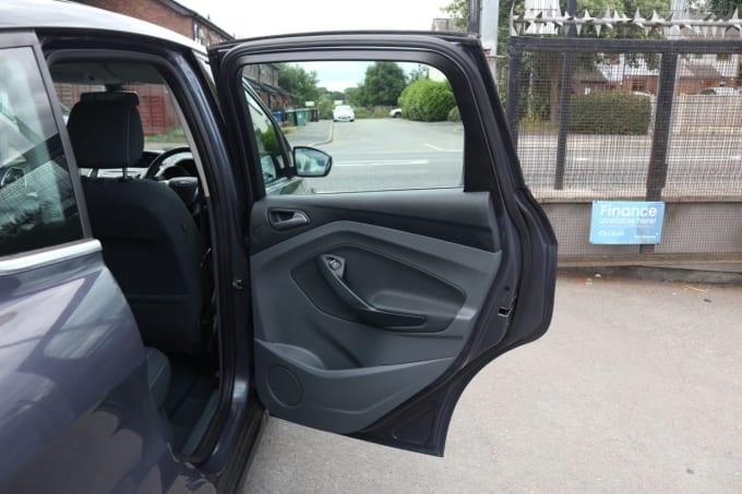 2025 Ford C-max