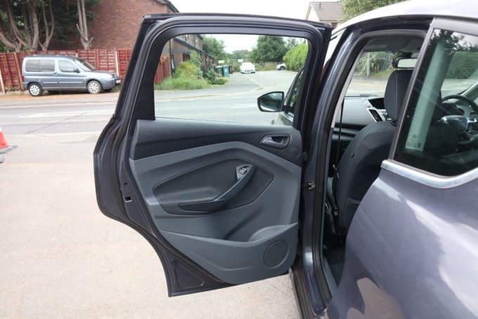 2025 Ford C-max