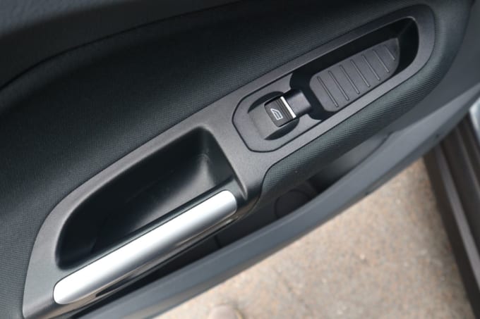 2025 Ford C-max