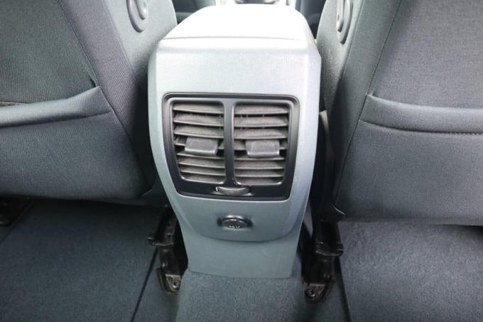 2025 Ford C-max