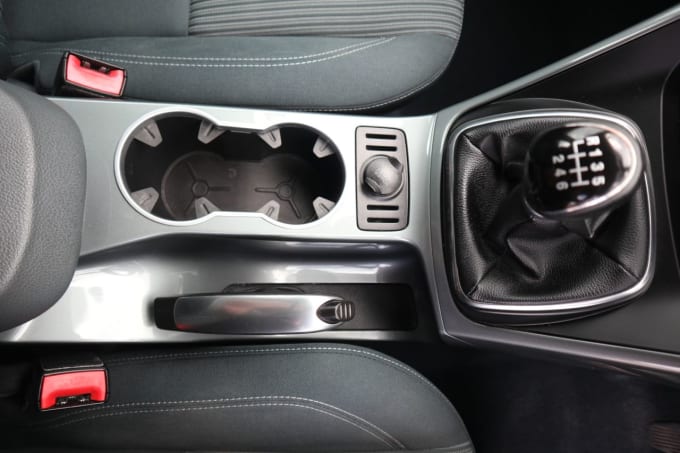 2025 Ford C-max