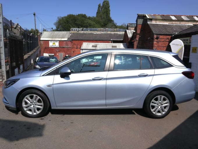 2025 Vauxhall Astra