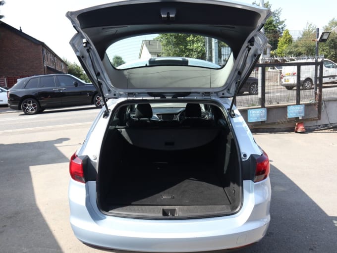2025 Vauxhall Astra