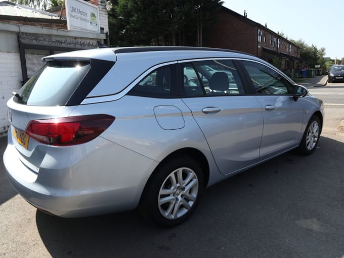 2025 Vauxhall Astra
