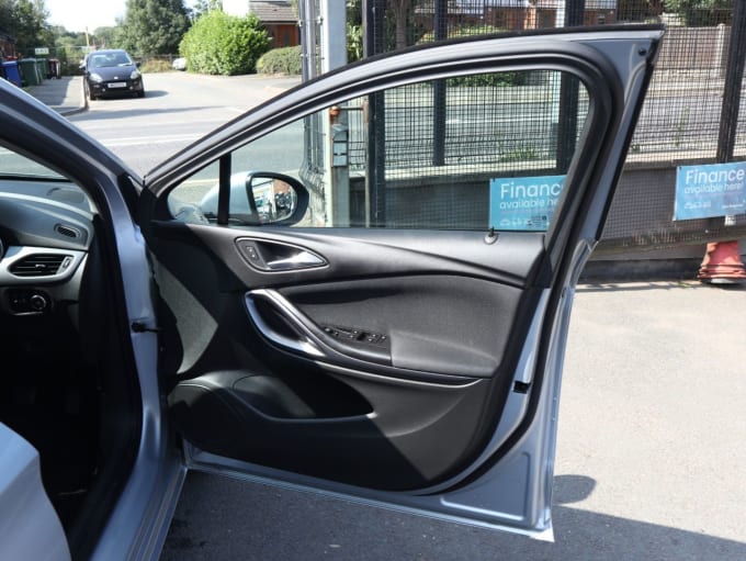 2025 Vauxhall Astra