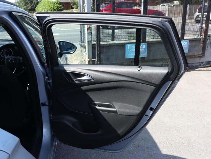 2025 Vauxhall Astra