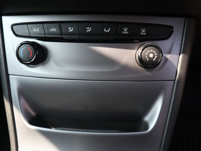 2025 Vauxhall Astra