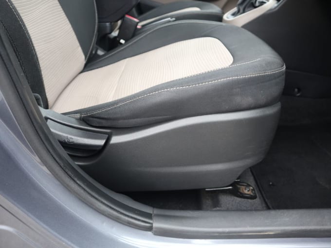 2025 Hyundai I10