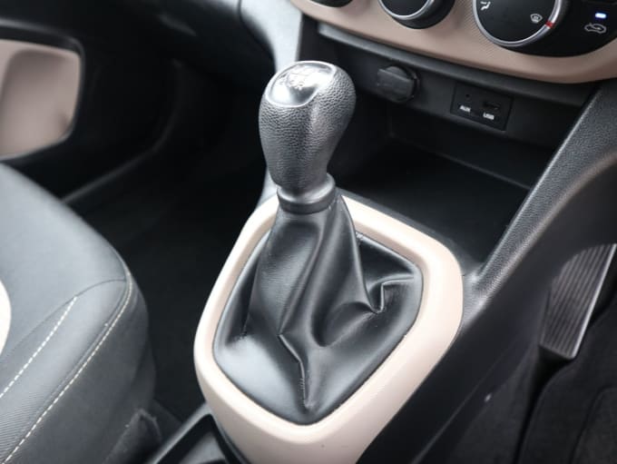 2025 Hyundai I10