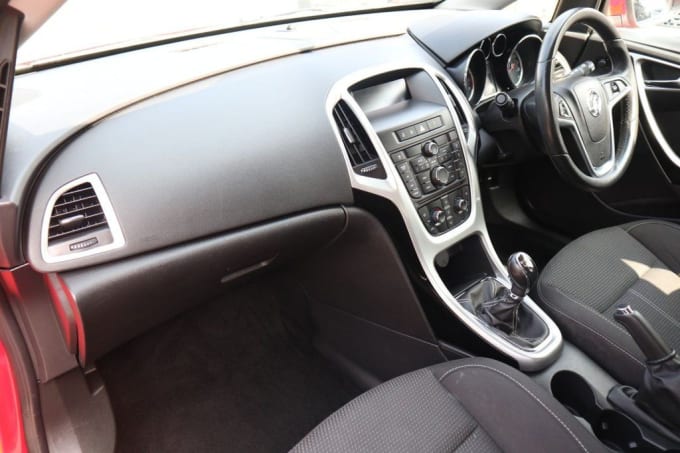 2025 Vauxhall Astra