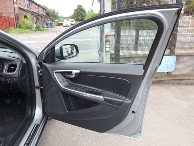 2025 Volvo S60