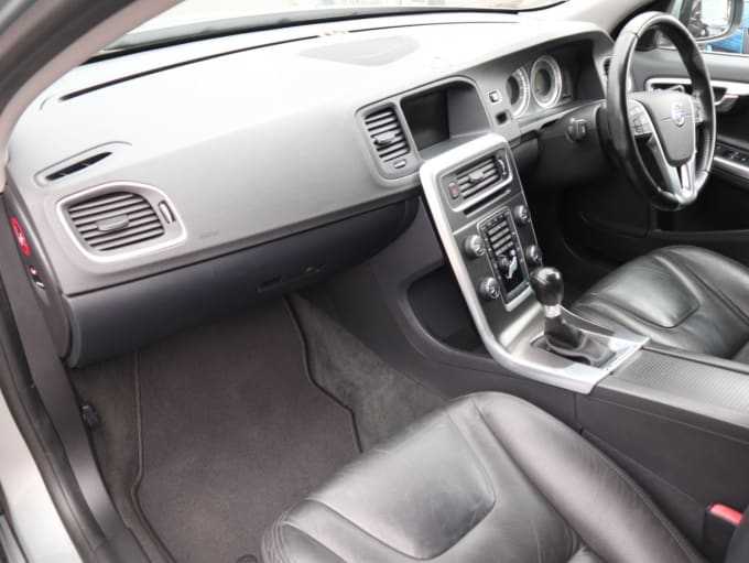2025 Volvo S60