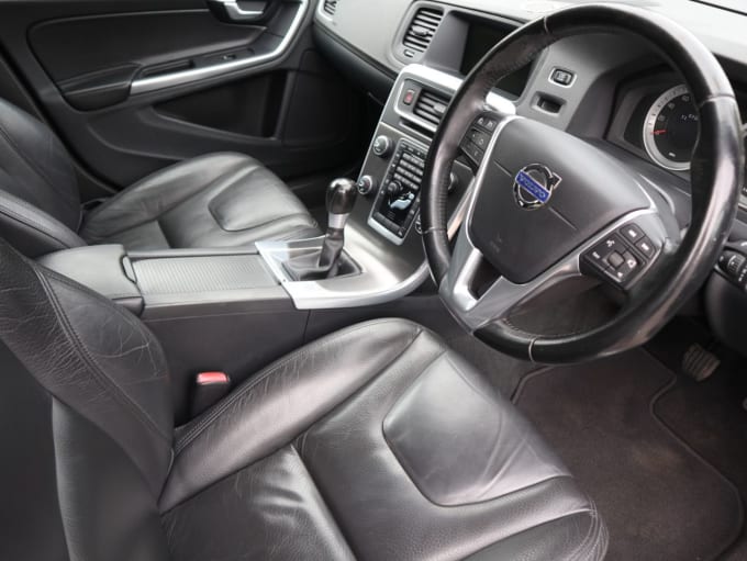 2025 Volvo S60