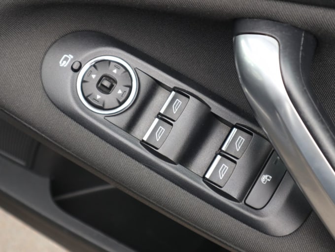 2025 Ford Mondeo