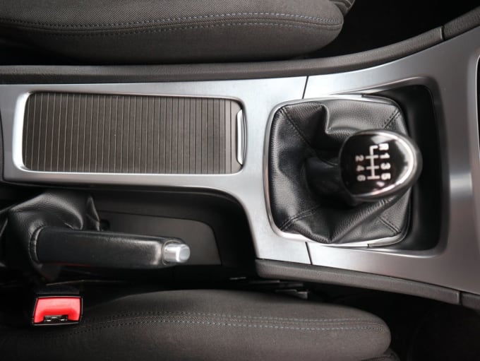 2025 Ford Mondeo