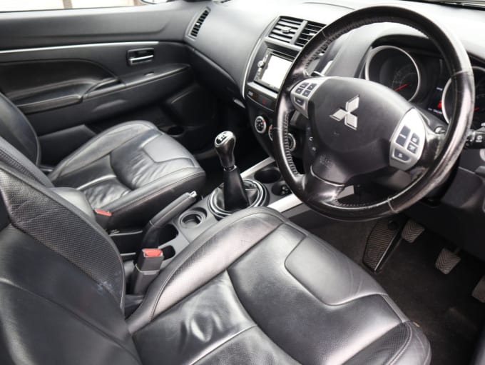 2025 Mitsubishi Asx