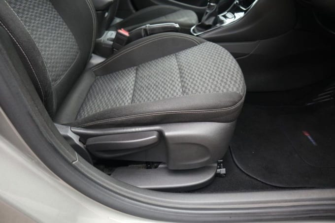 2016 Vauxhall Astra