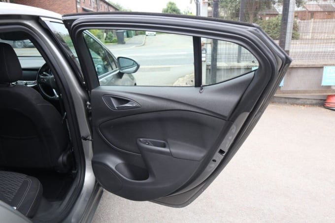 2016 Vauxhall Astra