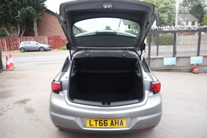 2016 Vauxhall Astra