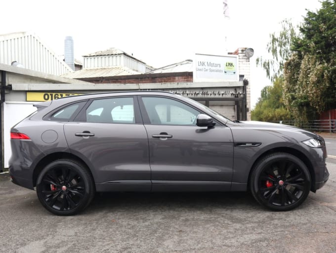 2016 Jaguar F-pace