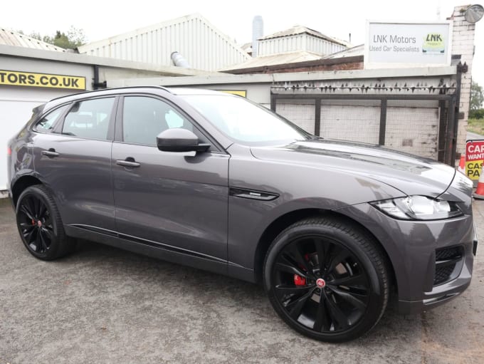 2016 Jaguar F-pace