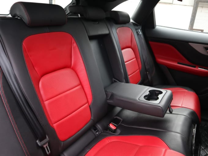 2016 Jaguar F-pace