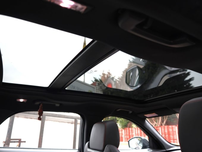 2016 Jaguar F-pace