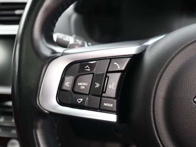 2016 Jaguar F-pace