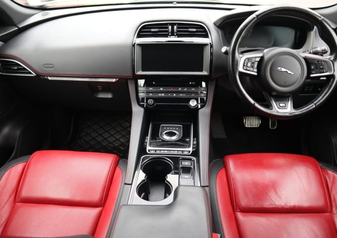 2016 Jaguar F-pace