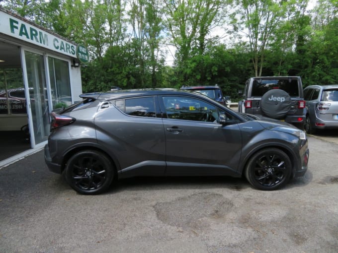 2024 Toyota Chr