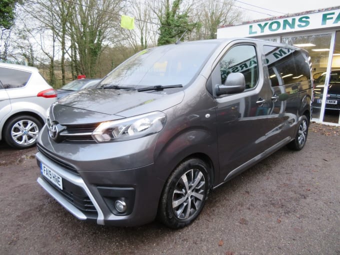 2025 Toyota Proace Verso