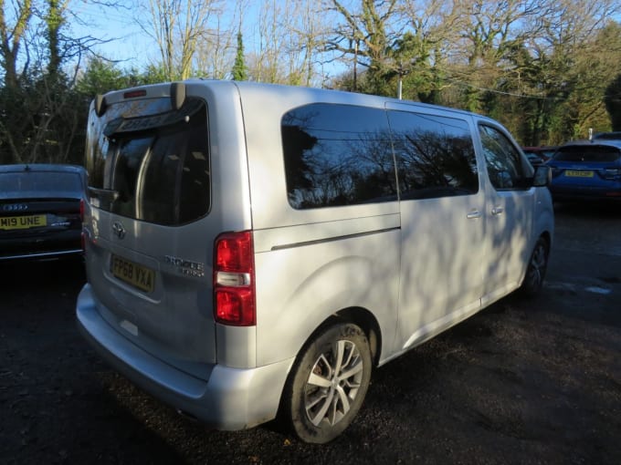 2025 Toyota Proace Verso