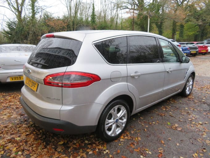 2025 Ford S-max