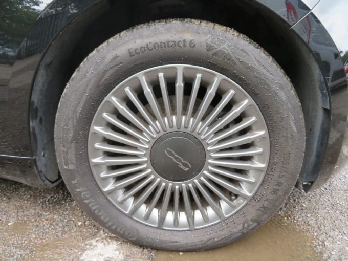 2025 Fiat 500e