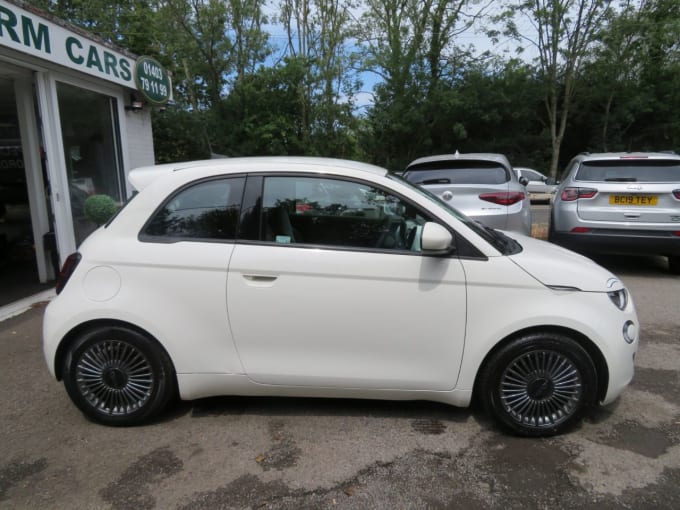 2025 Fiat 500e