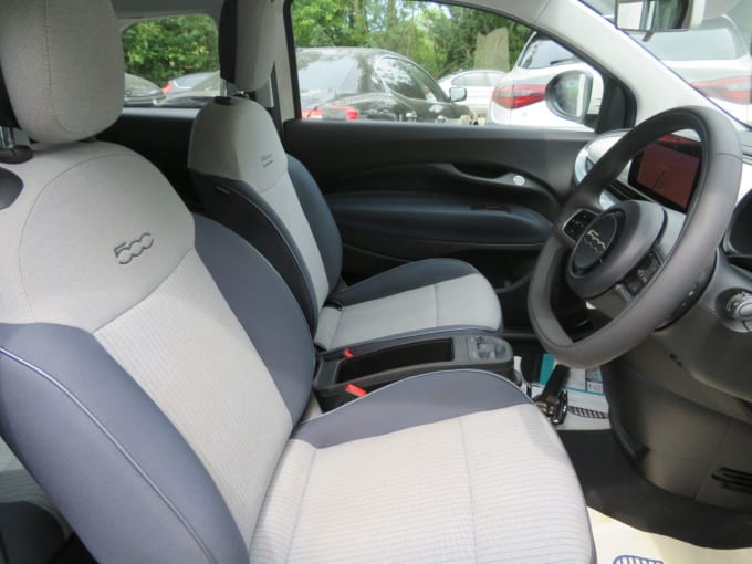 2025 Fiat 500e