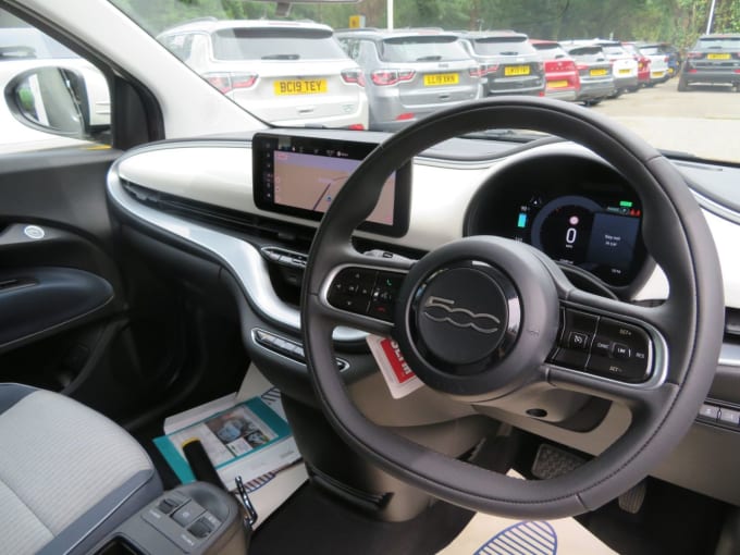 2025 Fiat 500e