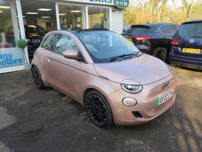 2025 Fiat 500e C