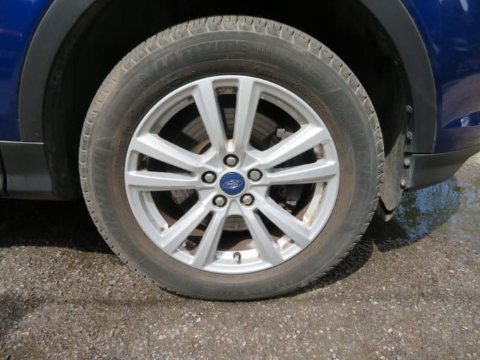 2025 Ford Kuga